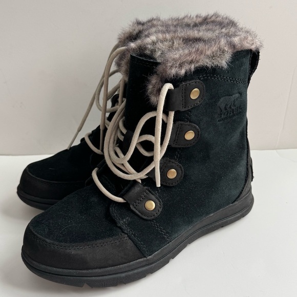 Sorel explorer joan Black Winter Boots with Faux Fur Trim - Picture 1 of 11